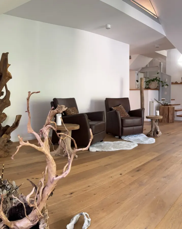Beratungsraum für das Erstgespräch zur Energiemassage in Landshut